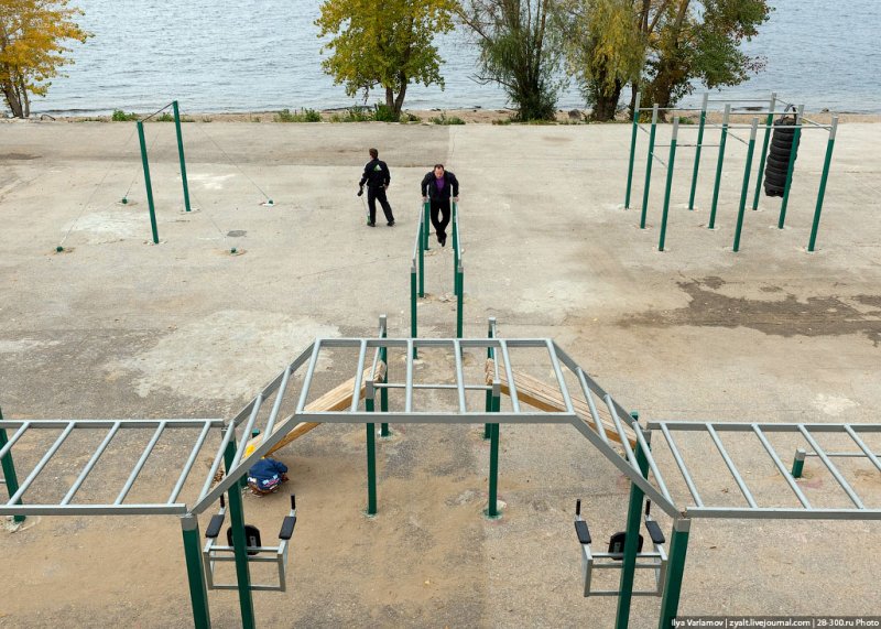 Площадка для воркаута в городе Саратов №2825 Средняя Советская фото